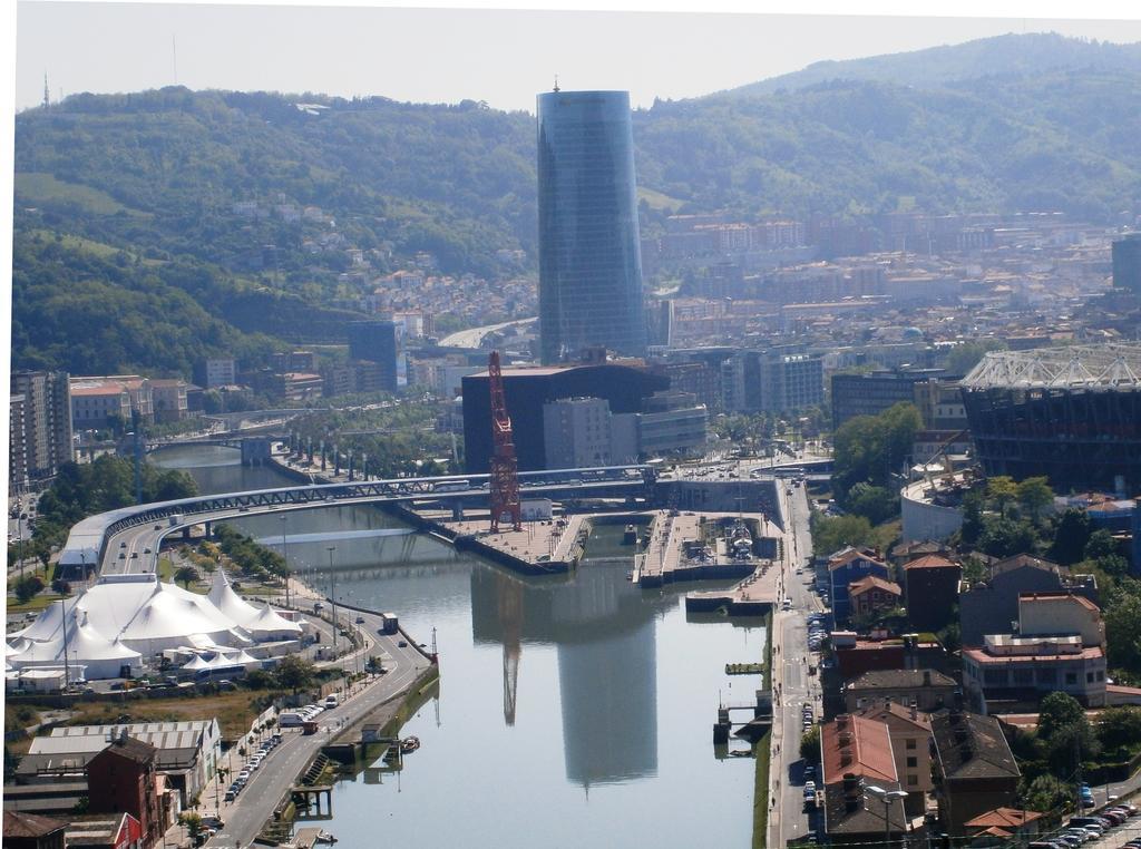 Bilbao Hostel Экстерьер фото