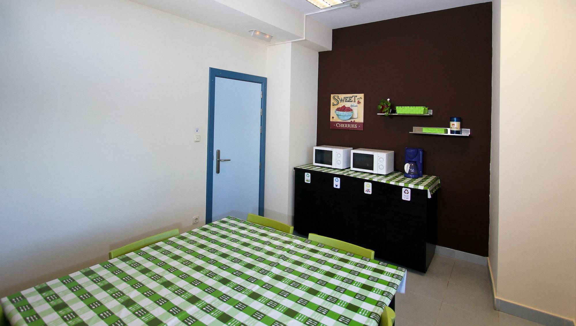 Bilbao Hostel Экстерьер фото