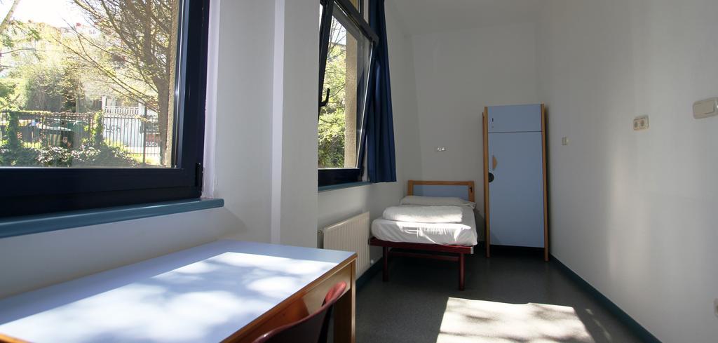 Bilbao Hostel Экстерьер фото