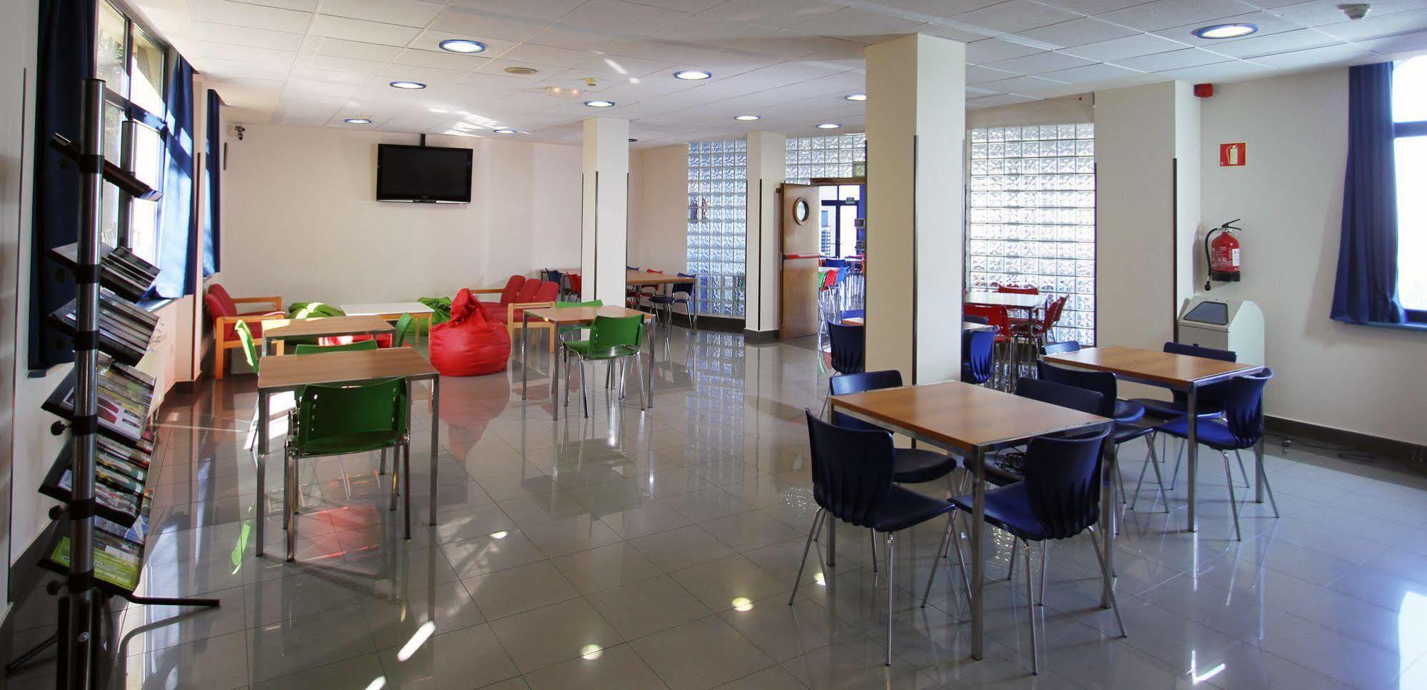 Bilbao Hostel Экстерьер фото